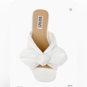NWT Badgley Mischka Women's Darla White Slide Sandals 8.5